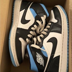 Jordan Women's Sneakers - Black, White, and Blue